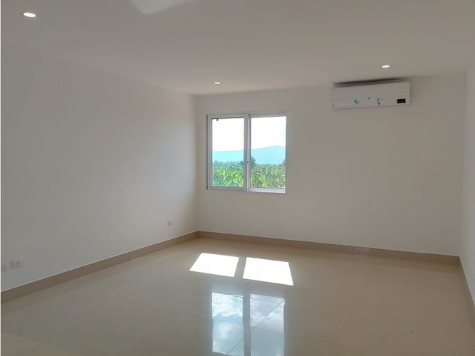 Casa de 6 alcobas en venta en Berlin, Armenia, 597 m² · foto 10 de 24