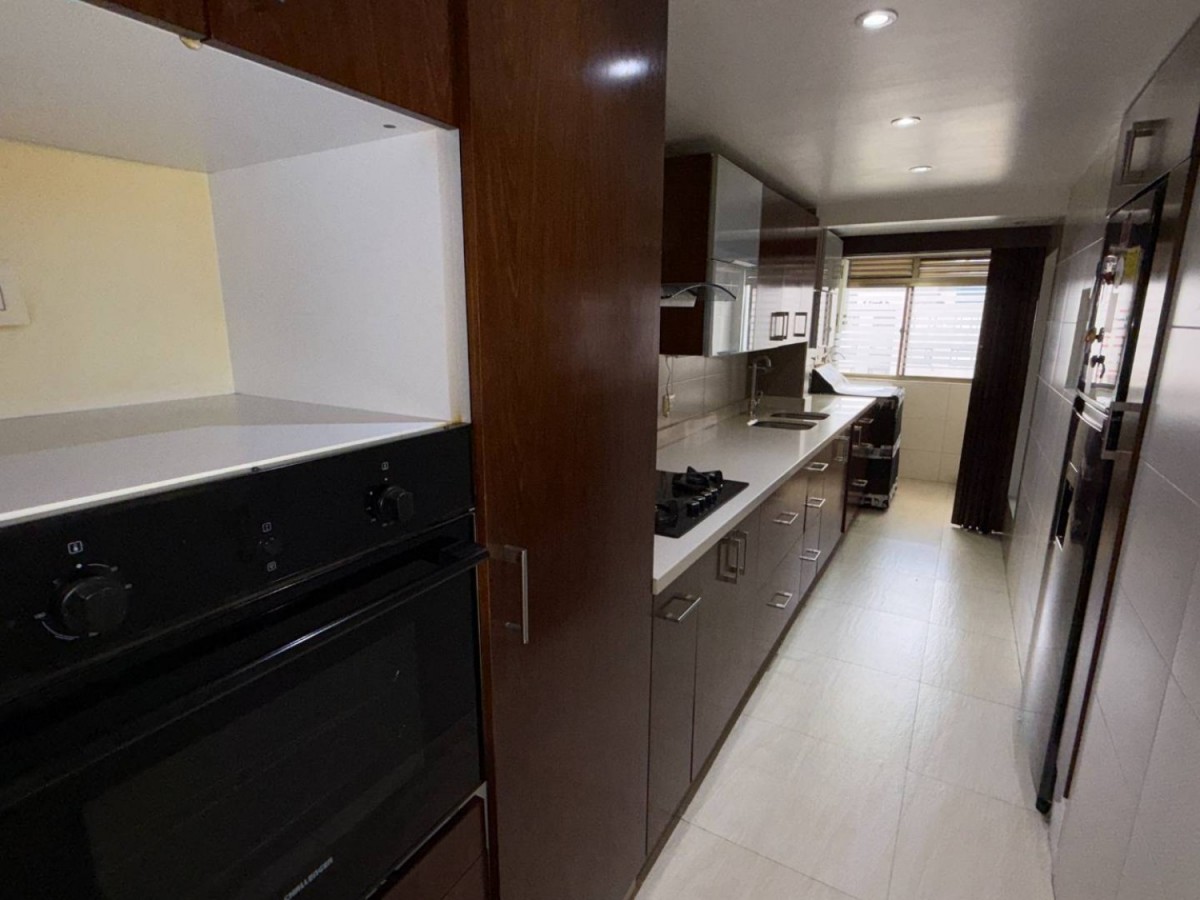Apartamento en venta en Usatama, Bogotá · foto 7 de 24