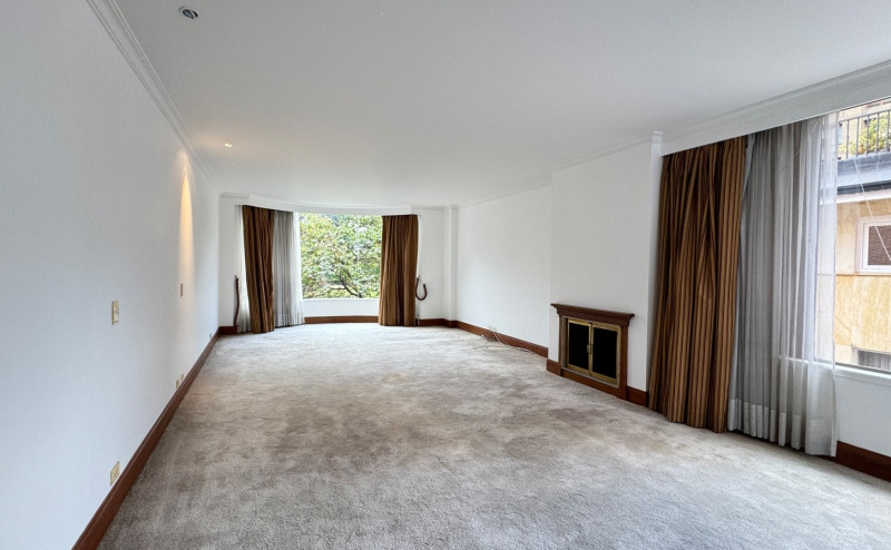 Apartamento en arriendo en Los Rosales, Bogotá · foto 10 de 24