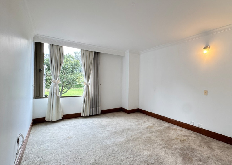 Apartamento en arriendo en Los Rosales, Bogotá · foto 11 de 24