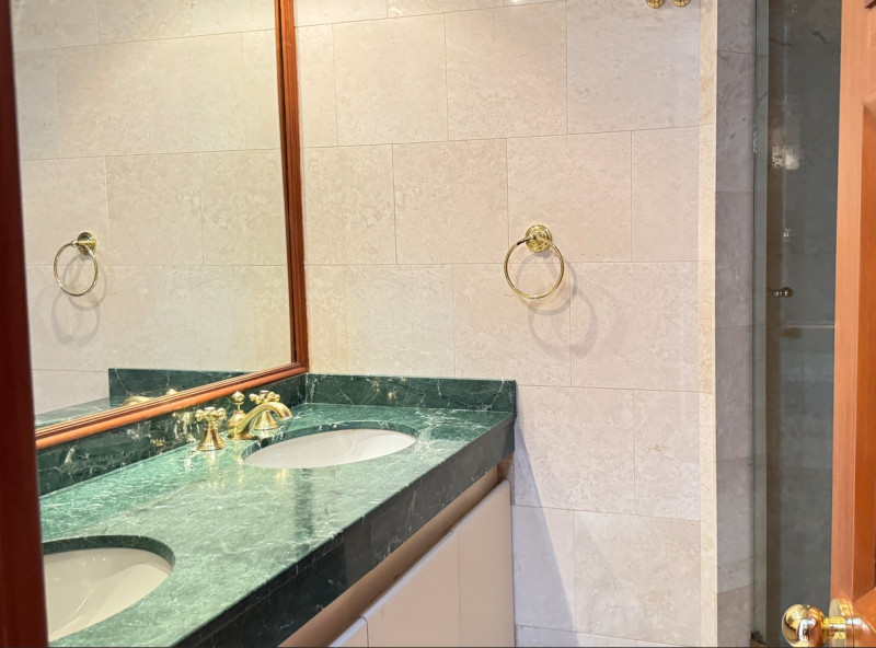 Apartamento en arriendo en Los Rosales, Bogotá · foto 12 de 24