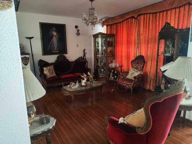 Casa de 4 alcobas en venta en San Luis, Bogotá, 272 m² · foto 10 de 21