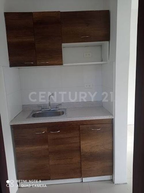 Edificio en venta en Barzal Bajo Sur, Villavicencio, 320 m² · foto 6 de 12