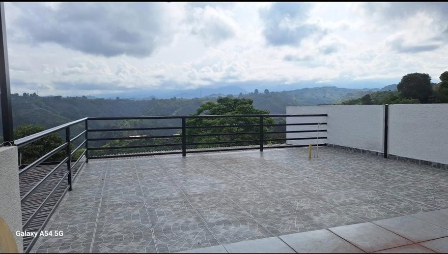 Finca en venta en San Jose, Pereira, 1100 m² · foto 4 de 7