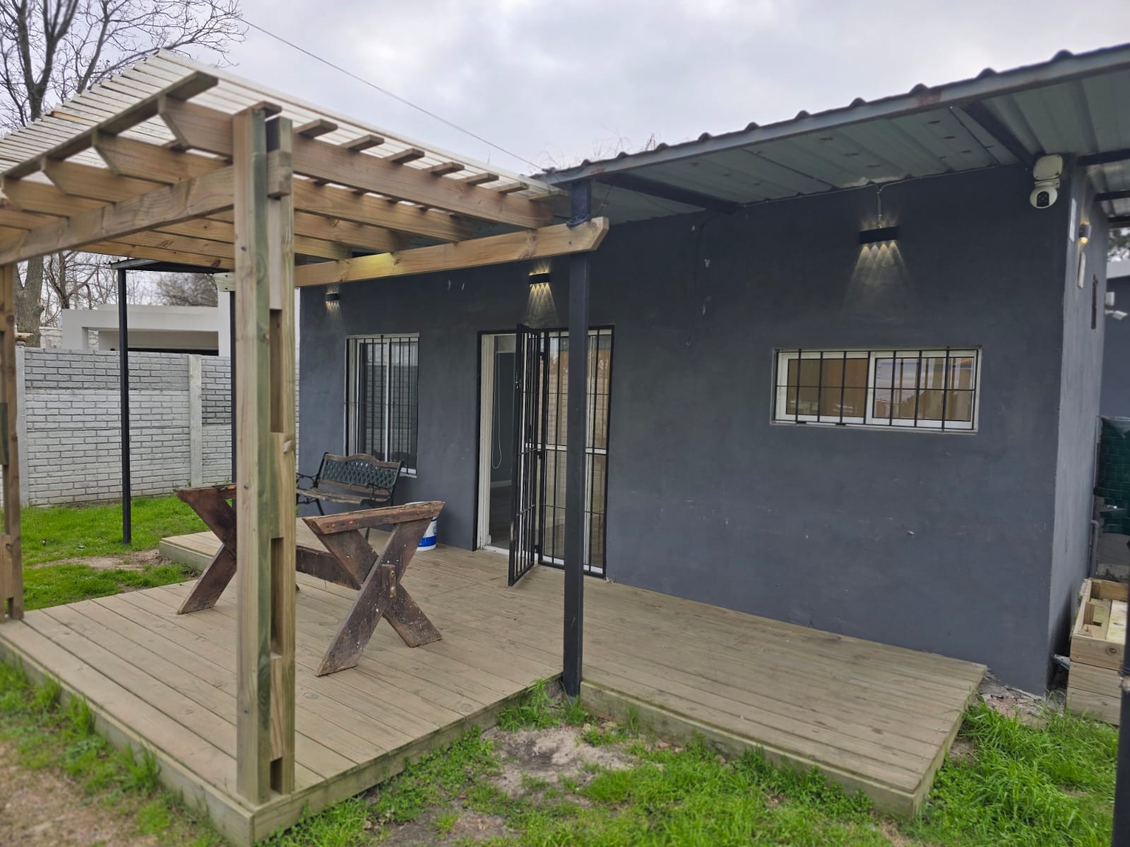 Alquiler de Casa de Un Dormitorio en El Pinar: Confort y Ubicación Ideal