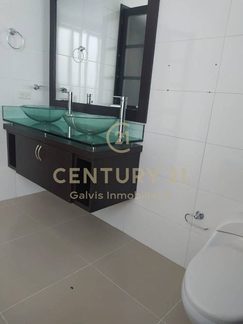 Casa de 5 alcobas en venta en Apiay, Villavicencio, 360 m² · foto 17 de 23