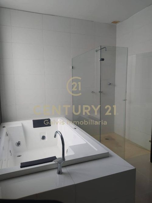 Casa de 5 alcobas en venta en Apiay, Villavicencio, 360 m² · foto 18 de 23