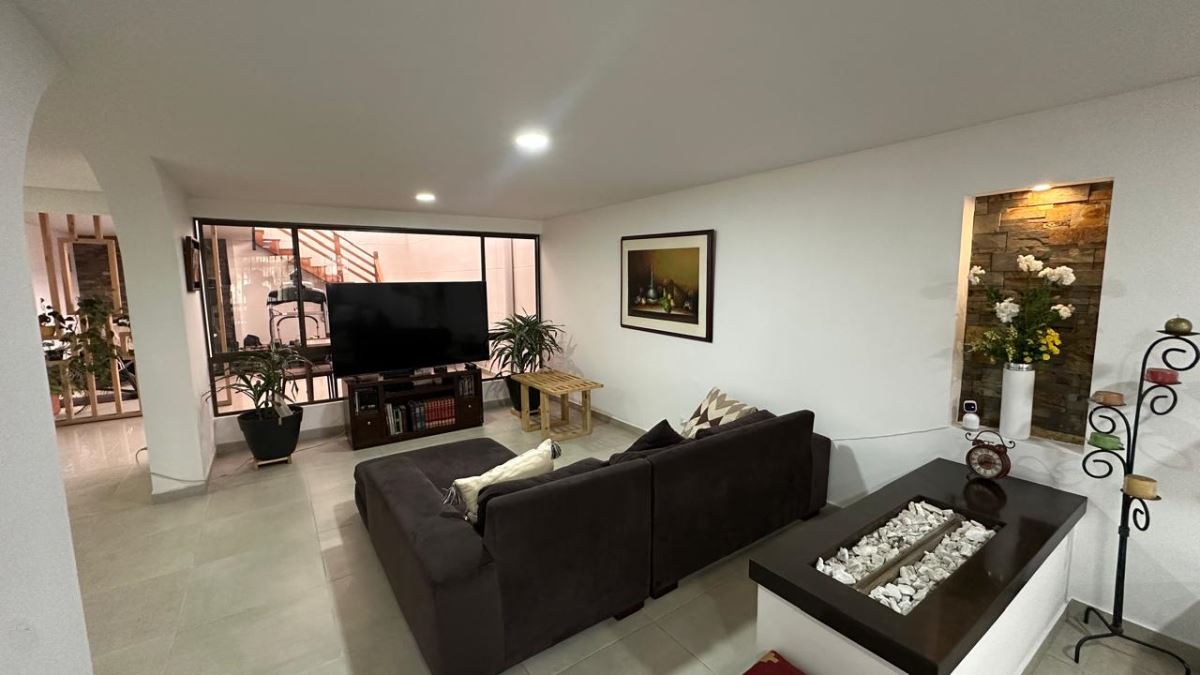 Casa en venta en Fontibon, Bogotá · foto 5 de 20