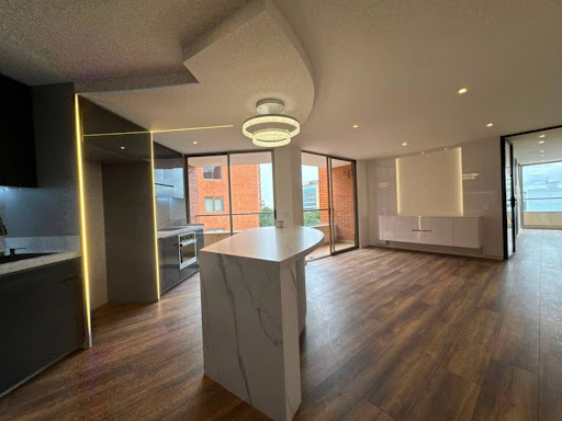 Apartamento en venta en Santa Barbara Alta, Bogotá · foto 2 de 23