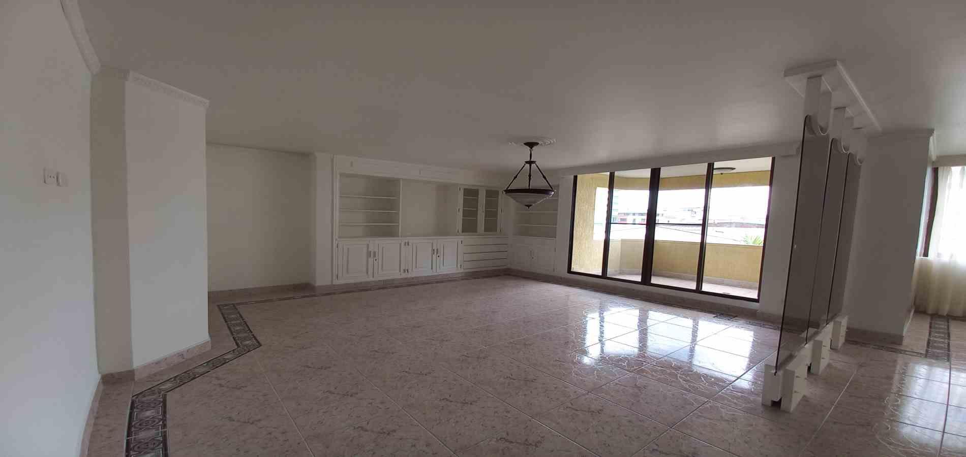Apartamento en venta en Sector Galeria Central, Pereira · foto 6 de 24