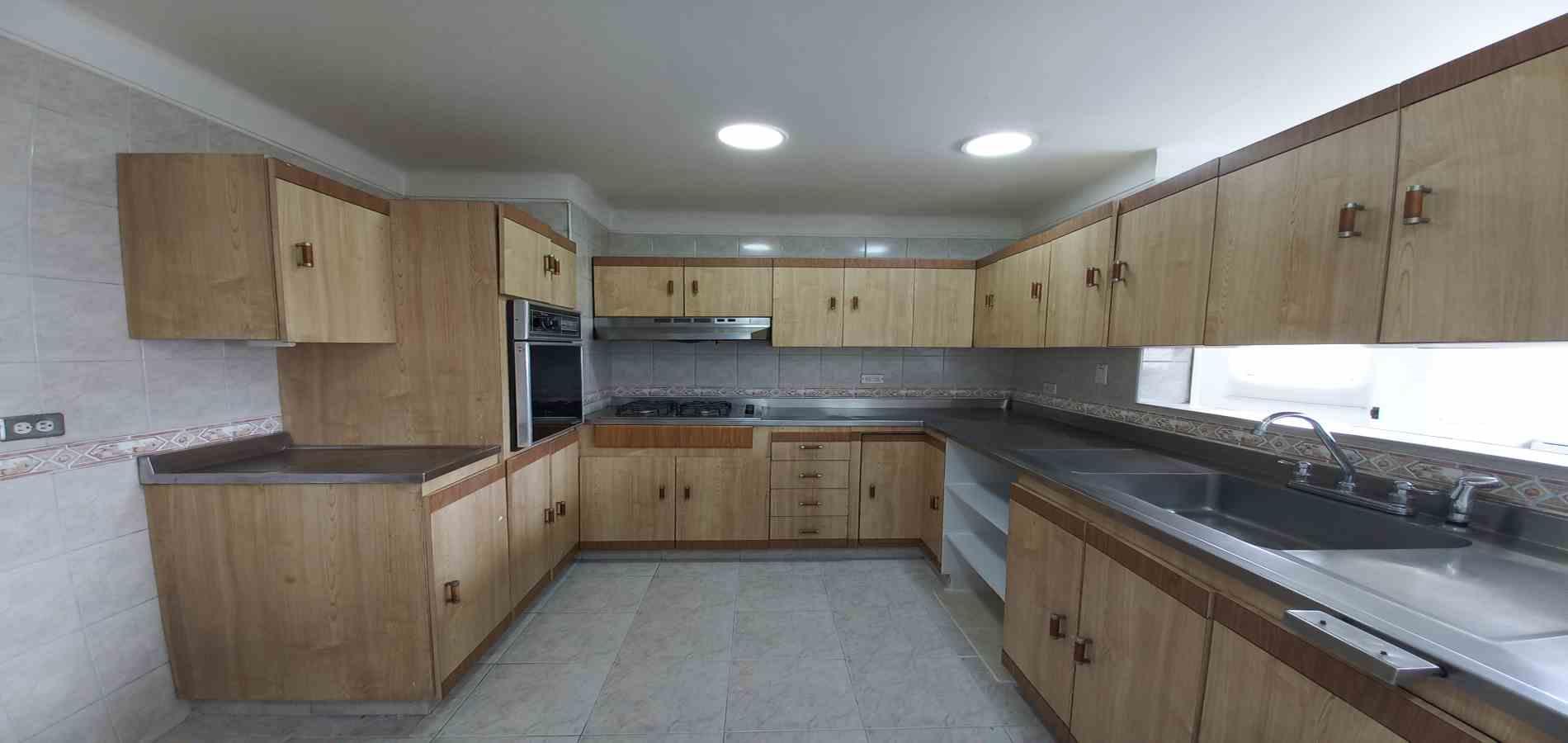Apartamento en venta en Sector Galeria Central, Pereira · foto 11 de 24