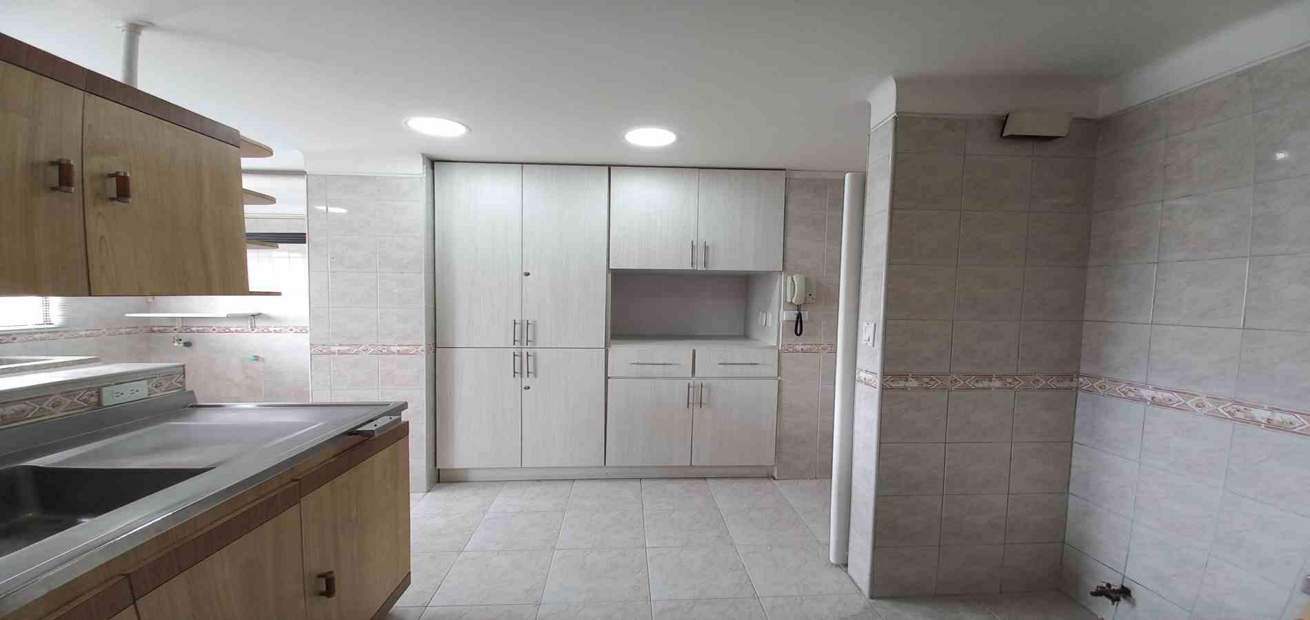 Apartamento en venta en Sector Galeria Central, Pereira · foto 12 de 24