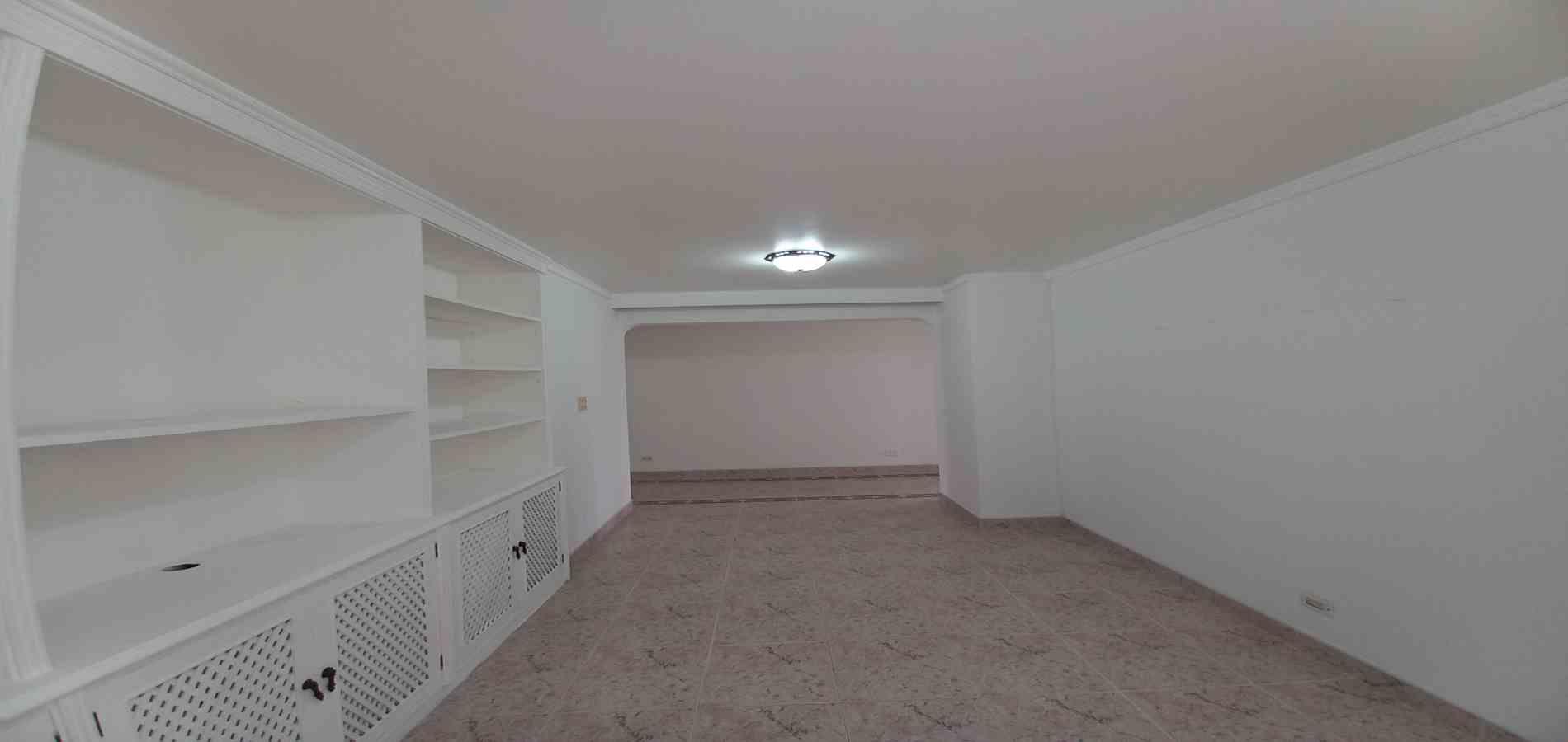 Apartamento en venta en Sector Galeria Central, Pereira · foto 20 de 24