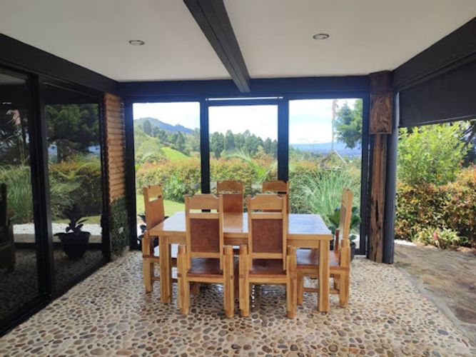 Casa de 2 alcobas en arriendo en San Antonio, Guarne, 160 m² · foto 8 de 24