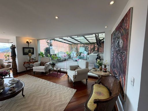 Apartamento en venta en El Refugio, Bogotá · foto 2 de 24