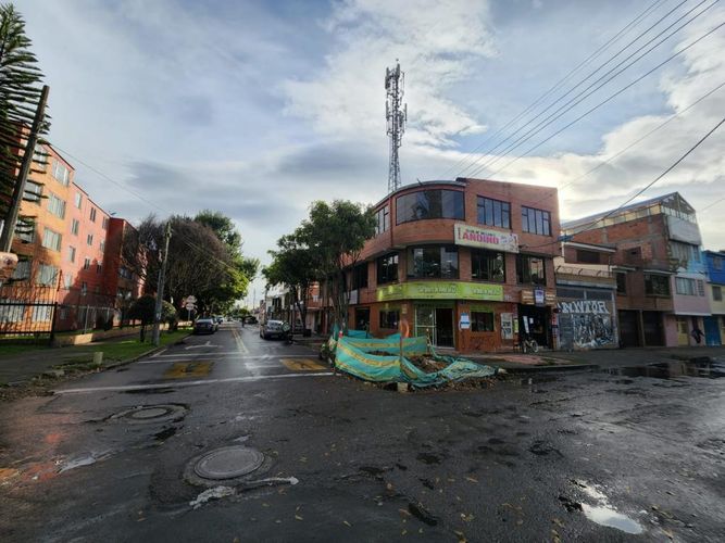 Casa de 4 alcobas en venta en Bolivia, Bogotá, 520 m² · foto 4 de 16