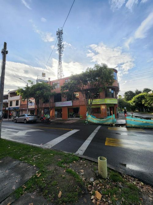 Casa de 4 alcobas en venta en Bolivia, Bogotá, 520 m² · foto 5 de 16