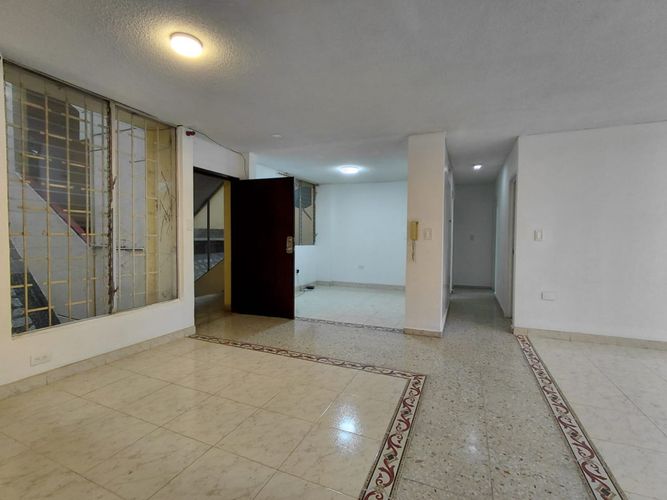 Apartamento en venta en Miraflores, Cali · foto 5 de 24