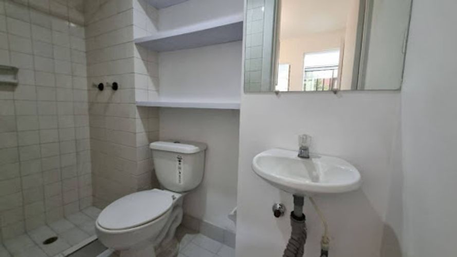 Apartamento de 3 alcobas en arriendo en Altos Del Poblado, Medellín, 120 m² · foto 8 de 21
