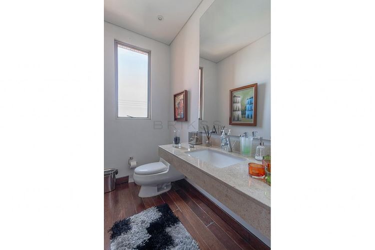 Apartamento de 3 alcobas en venta en Los Rosales, Bogotá, 301 m² · foto 18 de 24