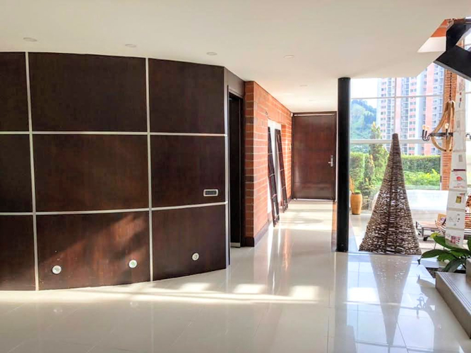 Casa de 4 alcobas en venta en Las Lomitas, Sabaneta, 800 m² · foto 8 de 16