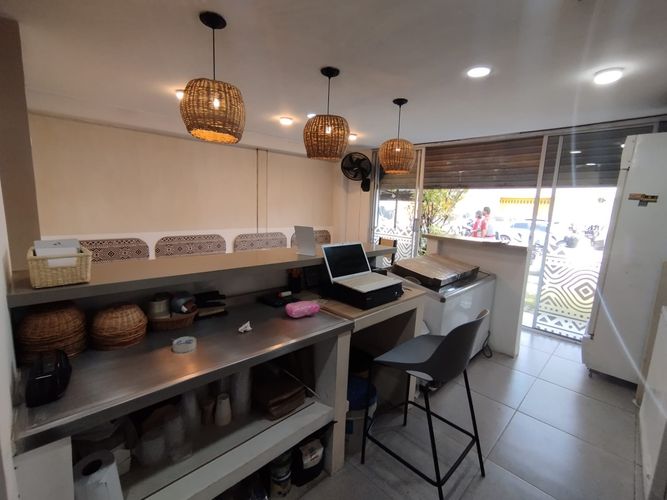 Local en arriendo en El Poblado, Medellín, 44 m² · foto 8 de 15