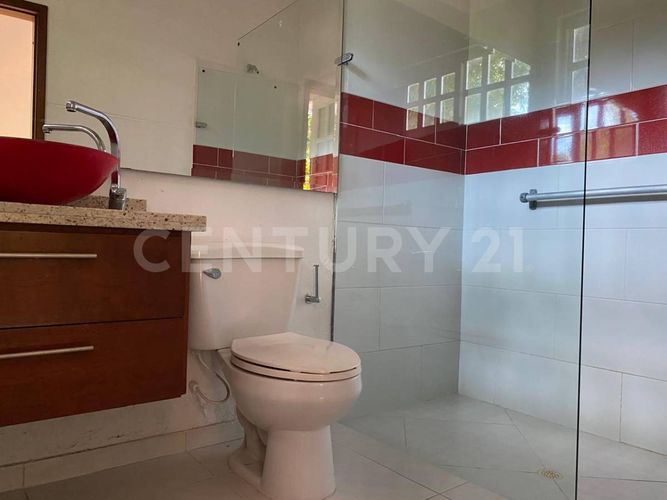 Casa de 3 alcobas en venta en Aeropuerto Vanguardia, Villavicencio, 400 m² · foto 9 de 12