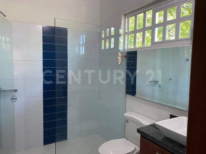 Casa de 3 alcobas en venta en Aeropuerto Vanguardia, Villavicencio, 400 m² · foto 10 de 12