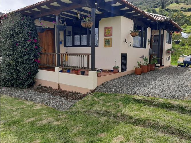 Casa de 4 alcobas en venta en Aposentos, Sopó, 230 m² · foto 11 de 19