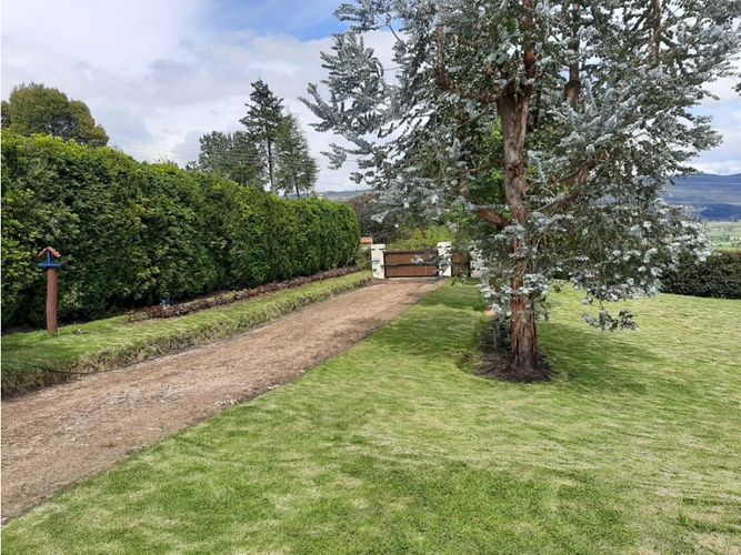 Casa de 4 alcobas en venta en Aposentos, Sopó, 230 m² · foto 15 de 19
