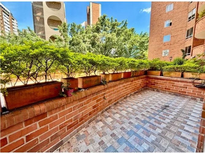 Apartamento de 2 alcobas en venta en La Linde, Medellín, 106 m² · foto 13 de 15