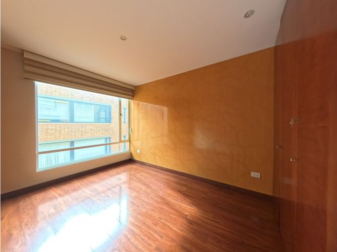Apartaestudio en venta en Santa Barbara, Bogotá, 124 m² · foto 4 de 24