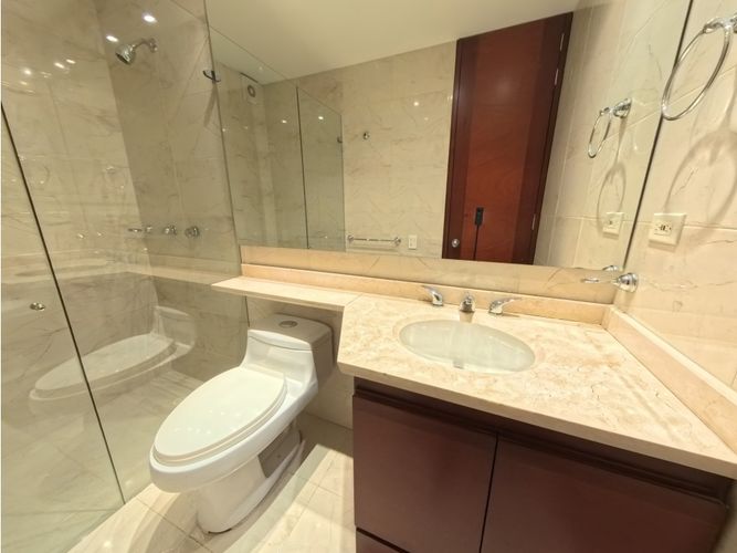 Apartaestudio en venta en Santa Barbara, Bogotá, 124 m² · foto 19 de 24