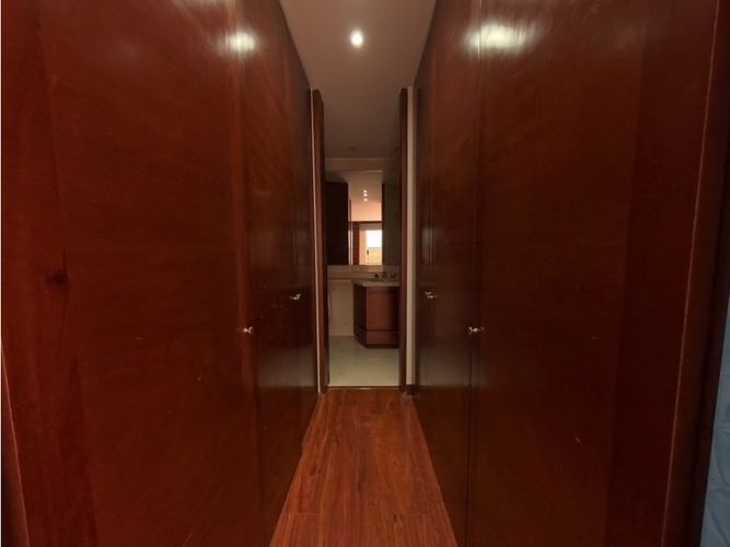 Apartaestudio en venta en Santa Barbara, Bogotá, 124 m² · foto 23 de 24