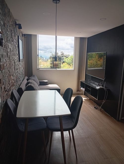Apartamento de 3 alcobas en venta en Cuatro Esquinas, Rionegro, 47 m² · foto 2 de 11