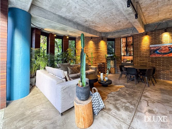 Apartamento de 3 alcobas en arriendo en Los Naranjos, Medellín, 200 m² · foto 3 de 22