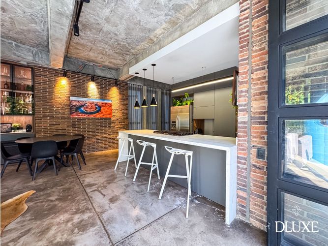 Apartamento de 3 alcobas en arriendo en Los Naranjos, Medellín, 200 m² · foto 4 de 22