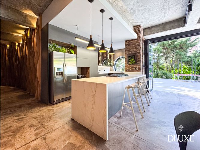 Apartamento de 3 alcobas en arriendo en Los Naranjos, Medellín, 200 m² · foto 5 de 22