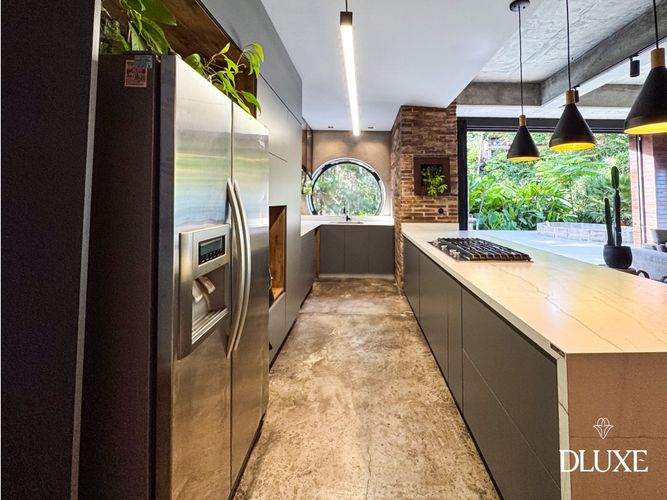 Apartamento de 3 alcobas en arriendo en Los Naranjos, Medellín, 200 m² · foto 6 de 22