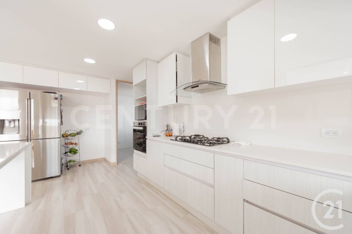 Apartamento en venta en Camino Verde, Envigado · foto 2 de 23