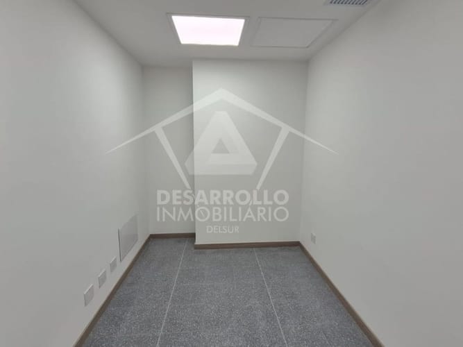 Oficina en arriendo en San Diego, Medellín, 26 m² · foto 2 de 6