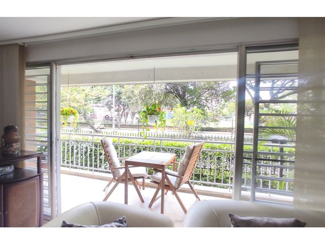 Apartamento de 4 alcobas en venta en La Hacienda, Cali, 101 m² · foto 9 de 16