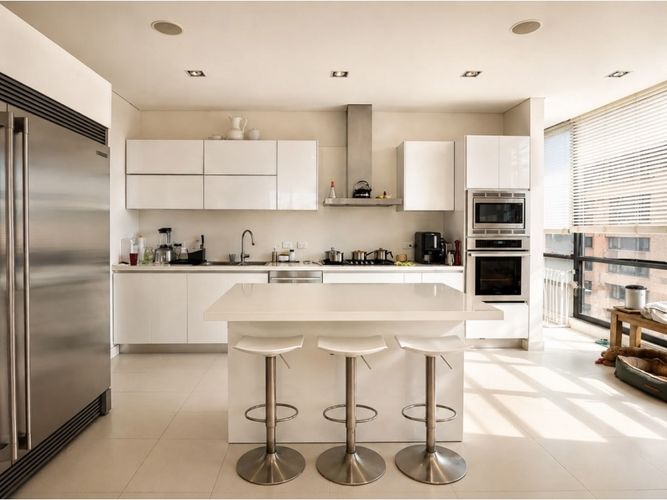 Apartamento en venta en La Cabrera, Bogotá, 284 m² · foto 10 de 16