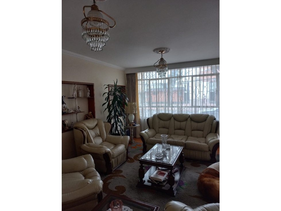 Casa en venta en La Soledad, Bogotá · foto 3 de 24