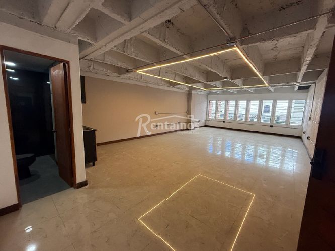 Local en arriendo en Perpetuo Socorro, Medellín, 62 m² · foto 17 de 21