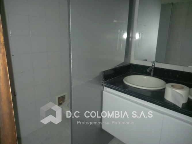 Local en venta en Diego Echavarria, Medellín, 95 m² · foto 9 de 14