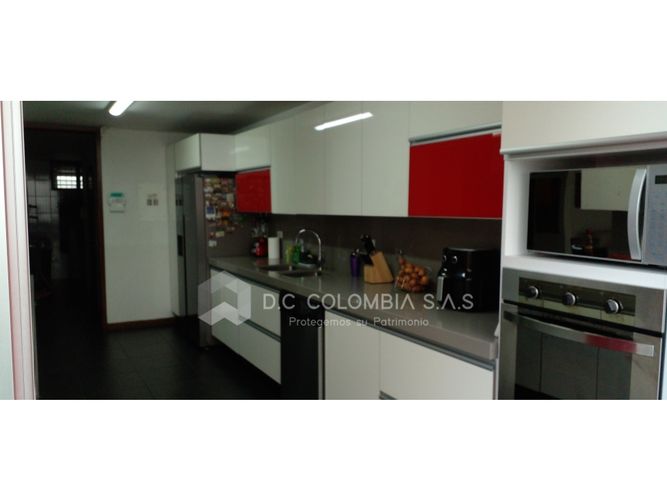 Casa de 3 alcobas en venta en Canodromo, Bogotá, 221 m² · foto 8 de 24