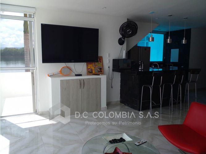 Apartamento de 2 alcobas en venta en Cn. Campestre El Peñon, Girardot, 85 m² · foto 4 de 24