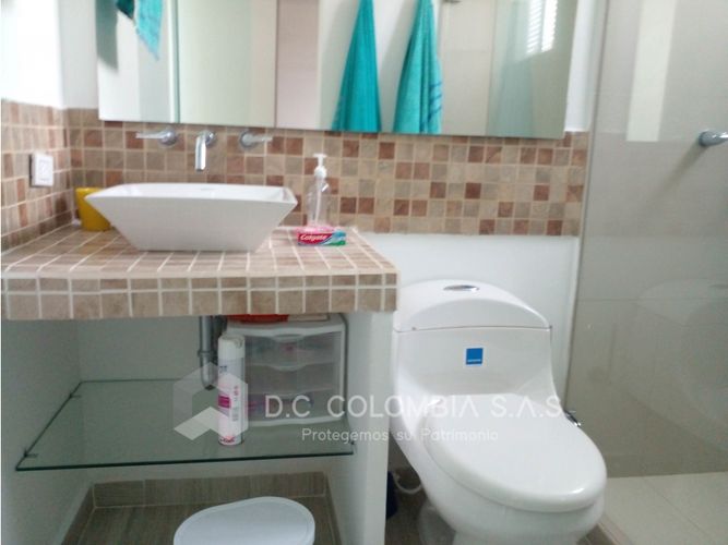 Apartamento de 2 alcobas en venta en Cn. Campestre El Peñon, Girardot, 85 m² · foto 7 de 24