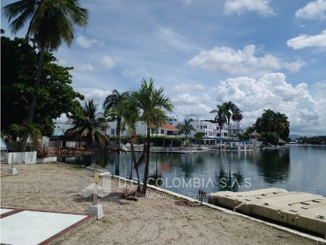 Apartamento de 2 alcobas en venta en Cn. Campestre El Peñon, Girardot, 85 m² · foto 22 de 24